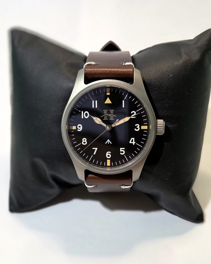 Titanwing titanium field watch